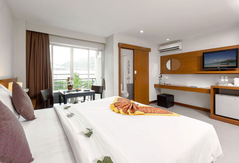 Hotel Patong Bay Residence 11