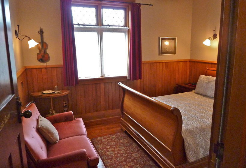 Hotel Te Anau Lodge 10