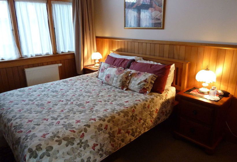 Hotel Te Anau Lodge 2