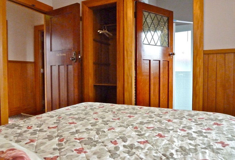 Hotel Te Anau Lodge 5