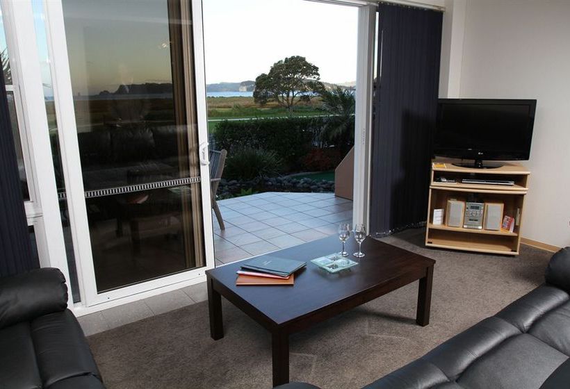 Hotel Admiralty Lodge 5