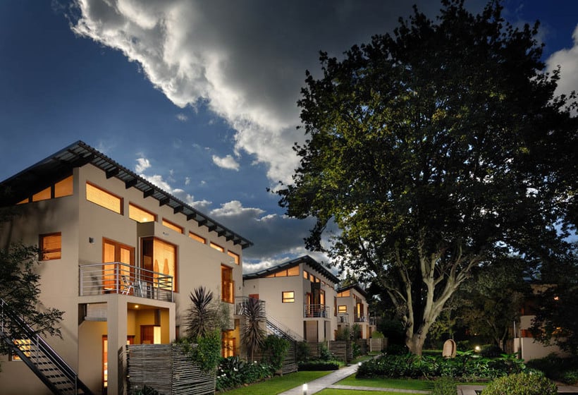 The Peech Boutique Hotel & Bistro