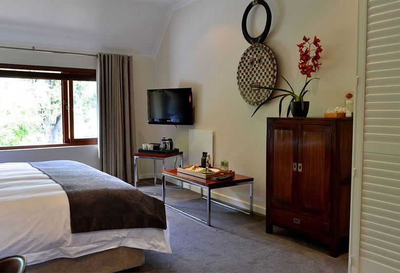 The Peech Boutique Hotel & Bistro 13