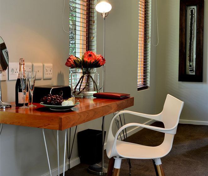 The Peech Boutique Hotel & Bistro 14