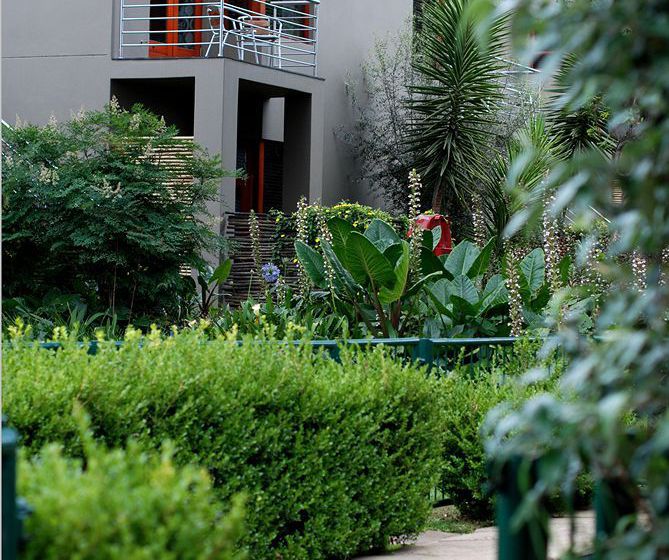 The Peech Boutique Hotel & Bistro 7