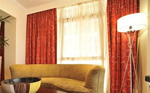 Soweto Hotel On Freedom Square 15