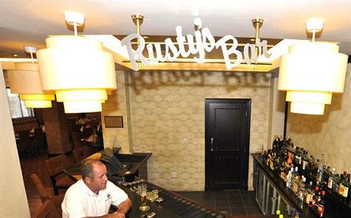 Soweto Hotel On Freedom Square 17