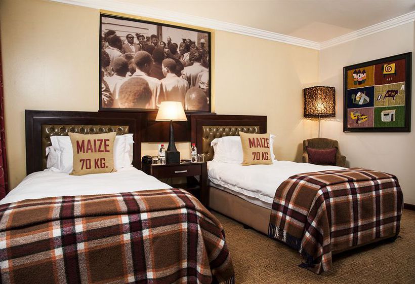 Soweto Hotel On Freedom Square 4