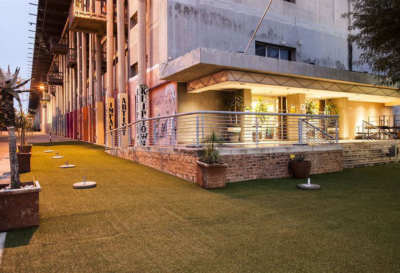 Soweto Hotel On Freedom Square 7