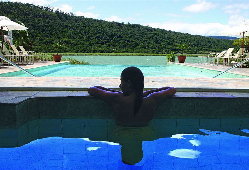 Hotel Lake Pleasant Living 5