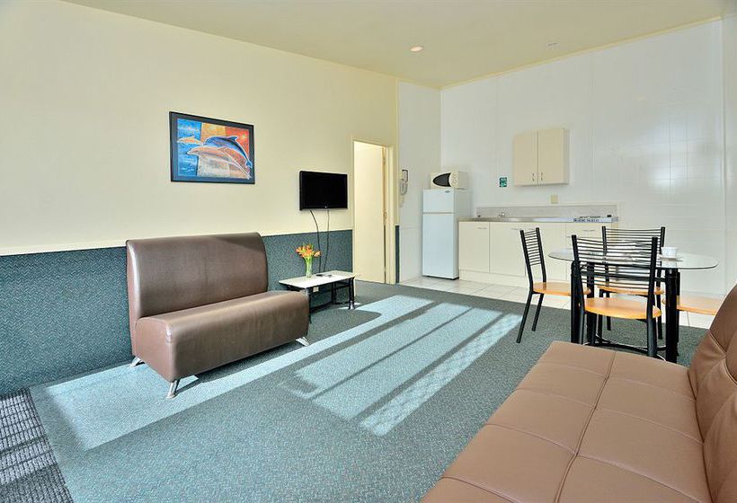 North Shore Motels & Holiday Park 16