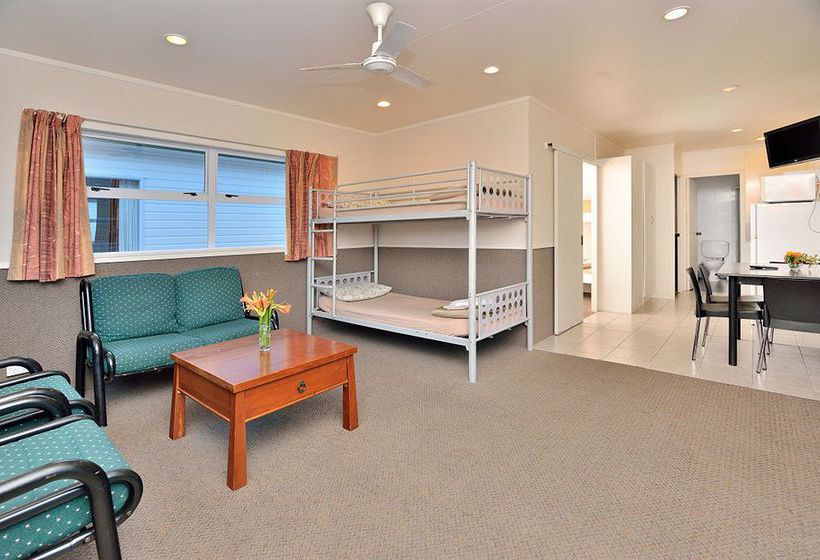 North Shore Motels & Holiday Park 4