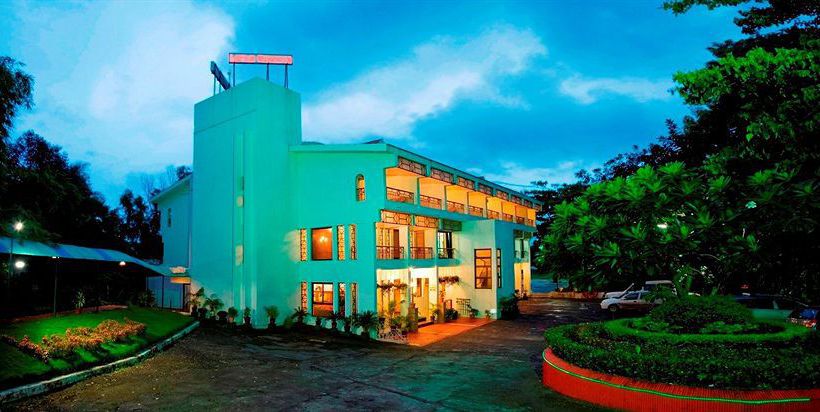 Lotus Riverside Resort 7