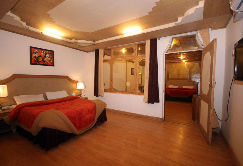 Hotel Anand Palace 7