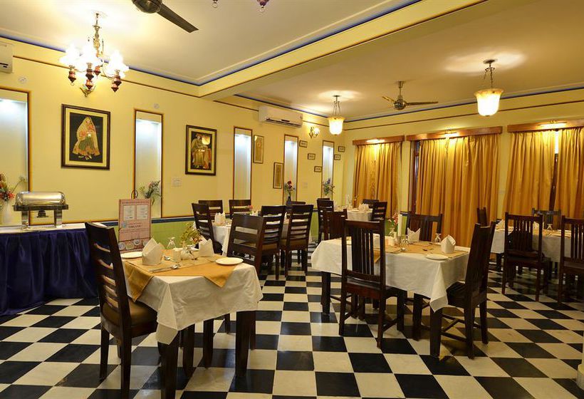 Hotel WelcomHeritage Koolwal Kothi 2