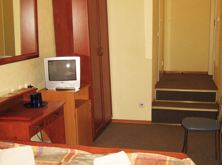 Hotel Altburg on Liteynyy 15