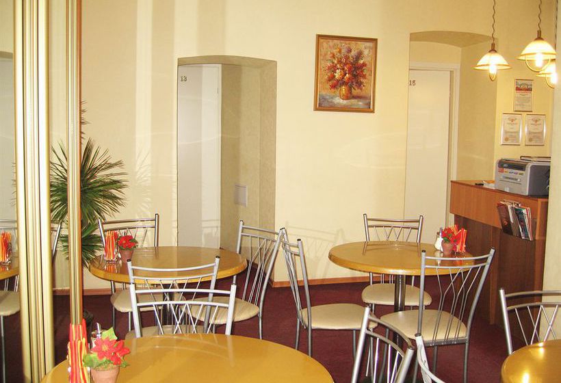 Hotel Altburg on Liteynyy 3