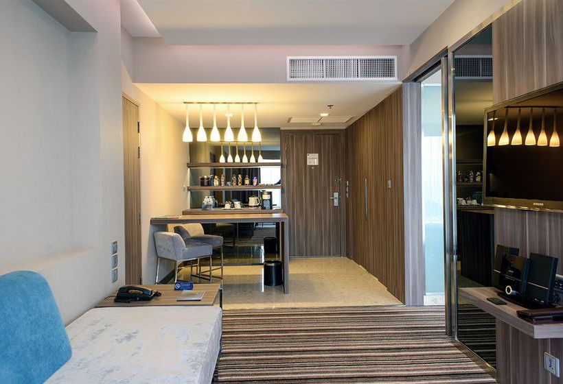 Novotel Bangkok Impact 13