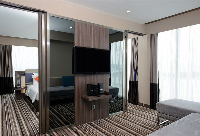 Novotel Bangkok Impact 18