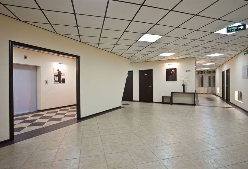 Inside Hotel Business 18