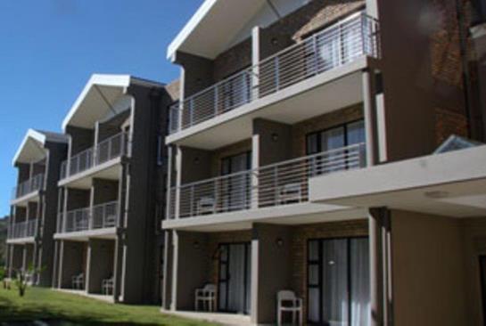 Blue Lagoon Hotel & Conference Centre 7