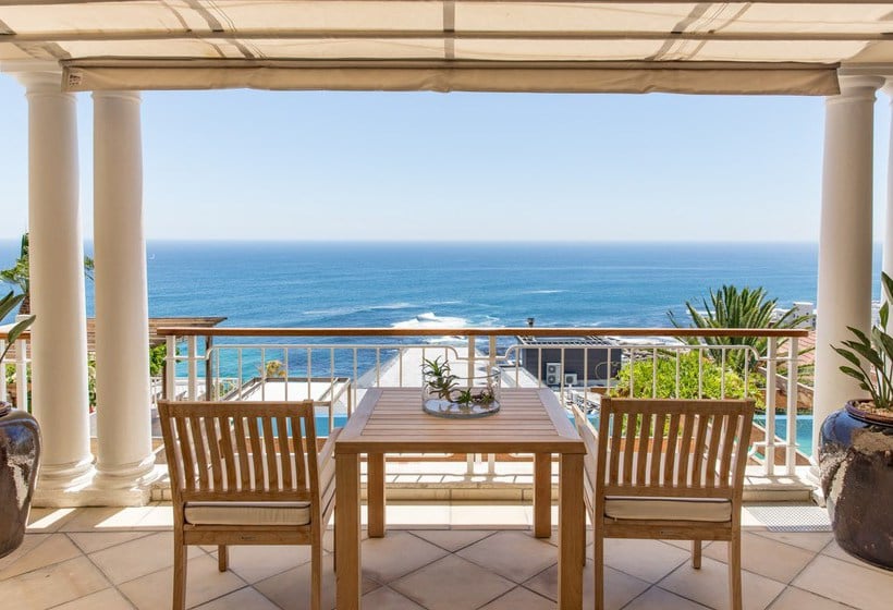 Hotel Compass House 15