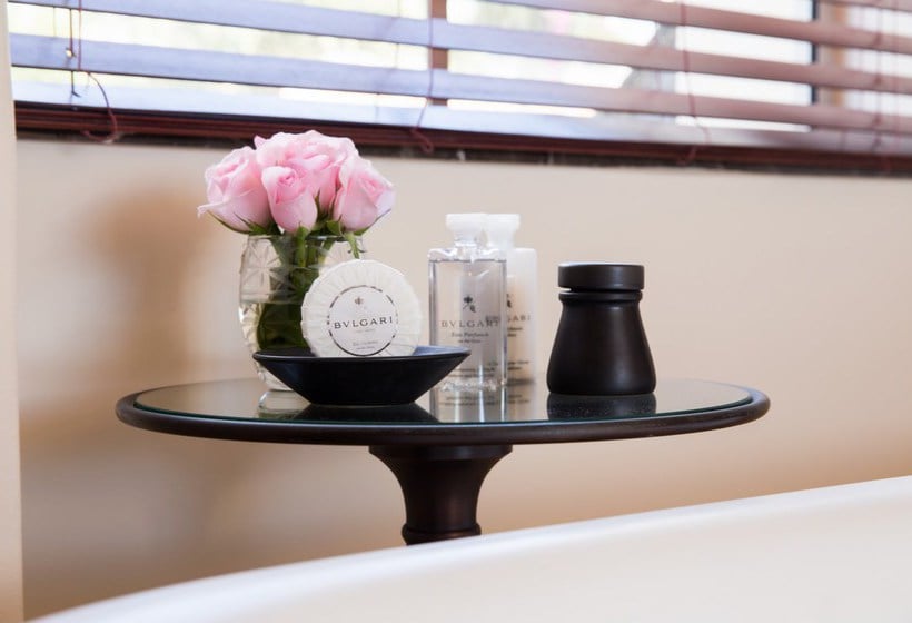 Hotel Compass House 16