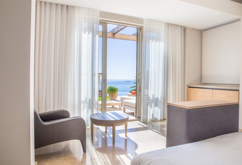 Hotel Compass House 3