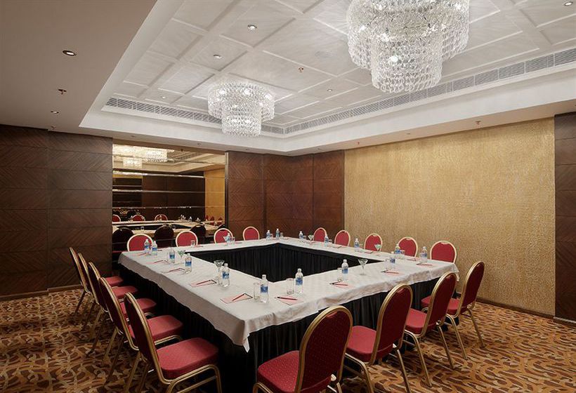 Hotel Clarks Inn Gurgaon