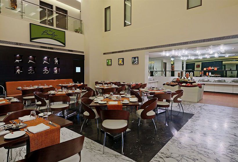 Hotel Clarks Inn Gurgaon 2
