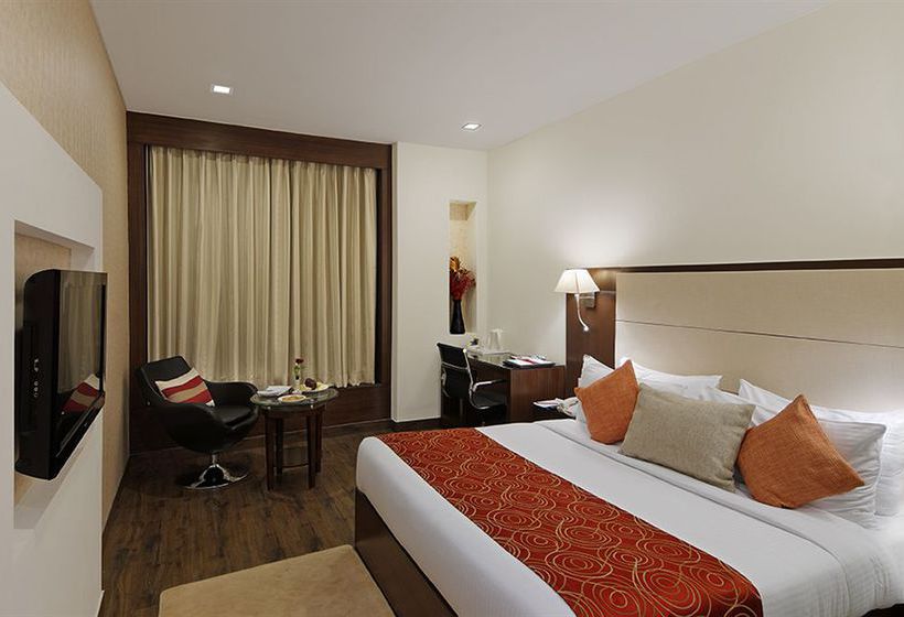 Hotel Clarks Inn Gurgaon 3
