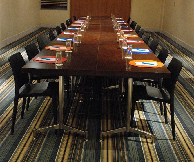 Hotel Aloft Chandigarh Zirakpur 4