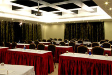 Hotel Clarks Inn Suites 6