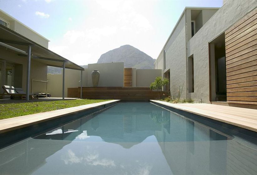 Hotel Mosselberg on Grotto Beach 1