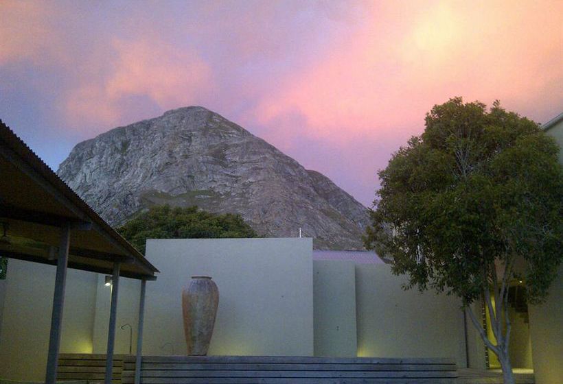 Hotel Mosselberg on Grotto Beach 4