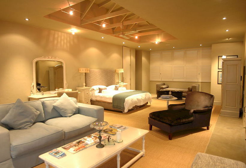 Hotel Mosselberg on Grotto Beach 9