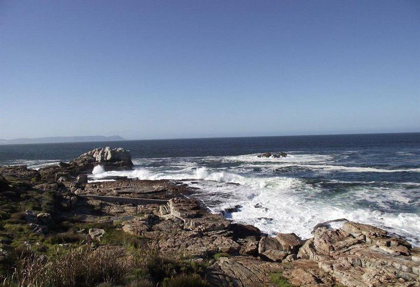 Quarters Hotel Hermanus 3