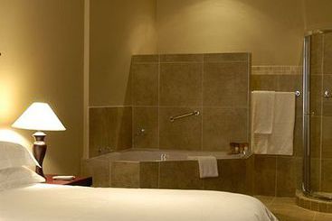 Protea Hotel Highveld 4