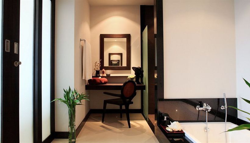 Two Villas Holiday Onyx Style Naiharn Beach 9