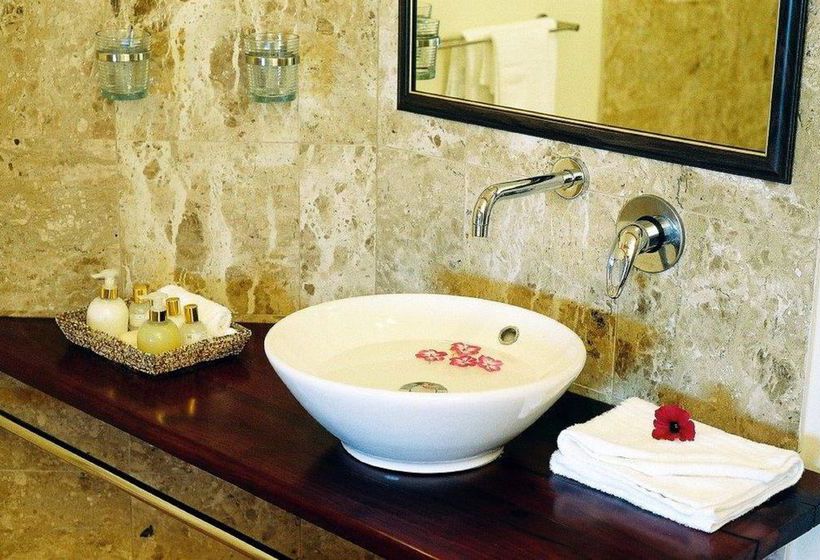 Hotel The Sands @ St Francis 1