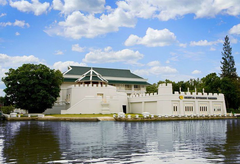 Hotel Buddy Oriental Riverside Pakkred