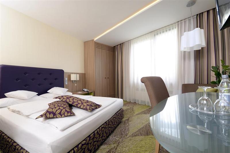 Am Zault das Landhotel Dusseldorf Renania del Norte Westfalia