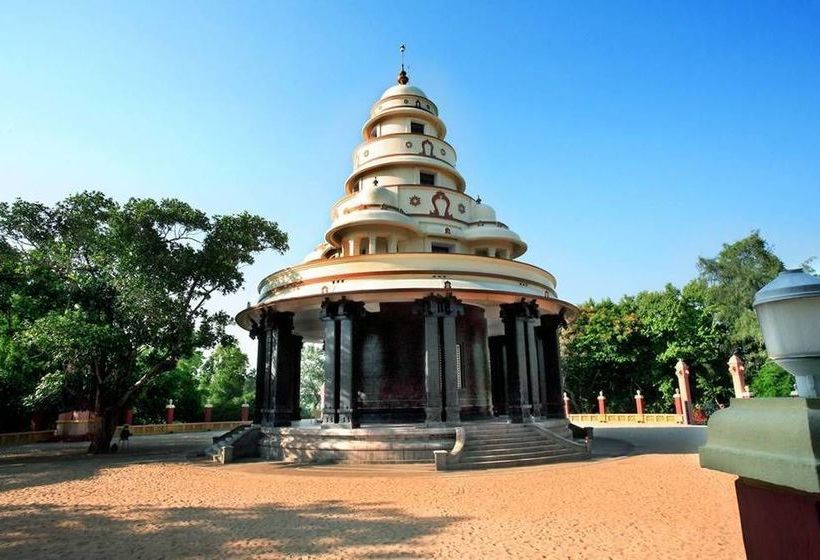 Hotel The Sanctum Spring Beach Resort 11