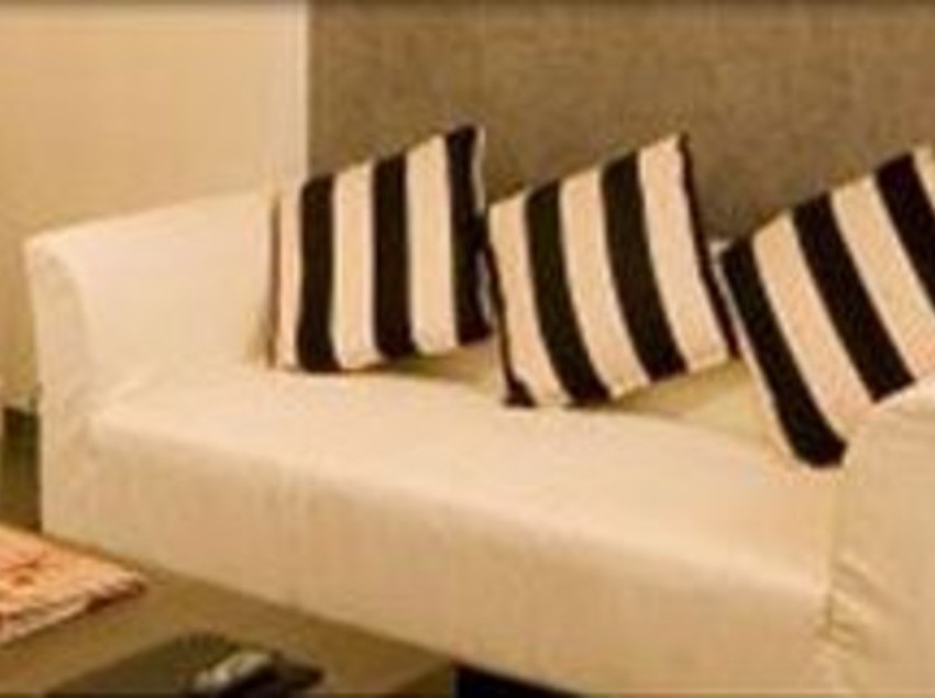 Hotel Raysons Regency