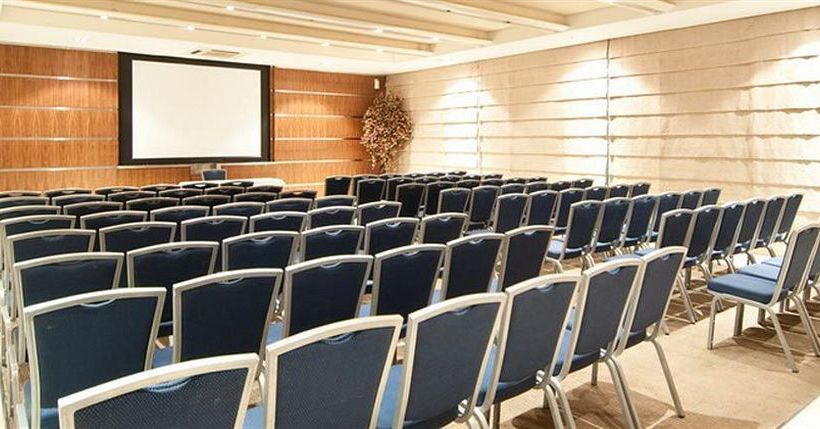 Hotel The Residency 6