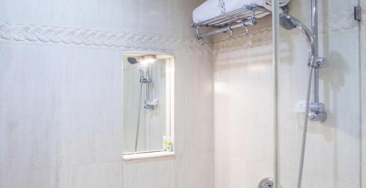 Hotel Ohris Banjara 19