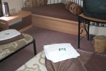 Hotel Arts Executive 2