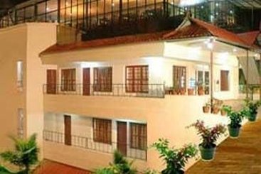 Hotel Autumn Trees Munnar 1