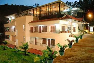 Hotel Autumn Trees Munnar 13