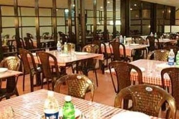 Hotel Autumn Trees Munnar 3